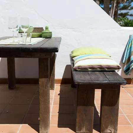 Azzurro Beach Dos