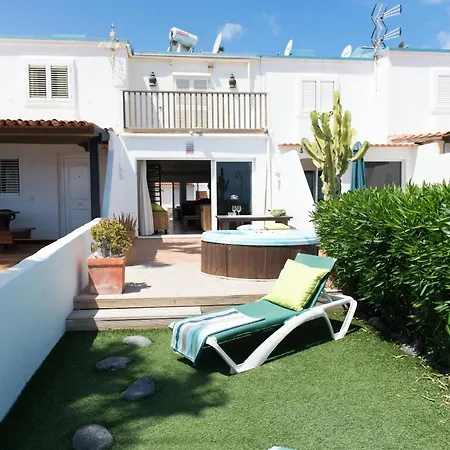 Azzurro Beach Dos